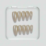 Uñas ombré con brillo de nácar