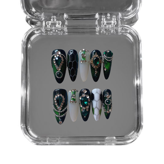 Serpentissima： Forbidden Glamour Press-On Nails